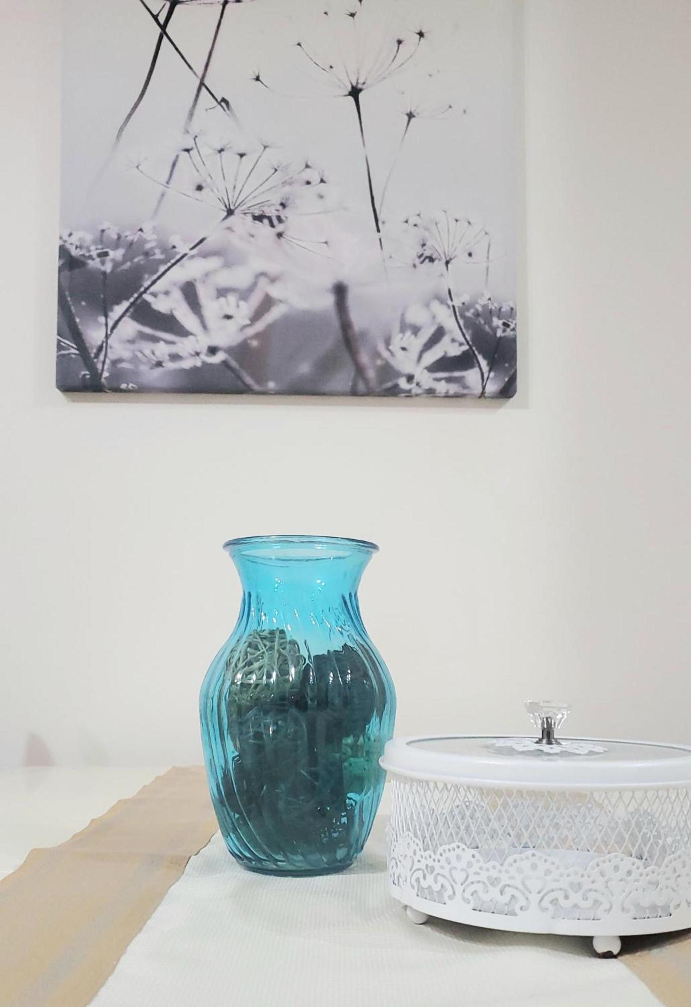 Tulips Central - Entire Apartment ティラナ エクステリア 写真